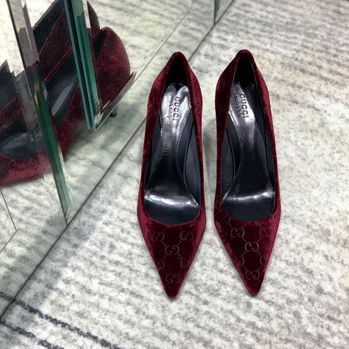 구찌 신상 미드힐 펌프스 ‎602498 벨벳 버건디