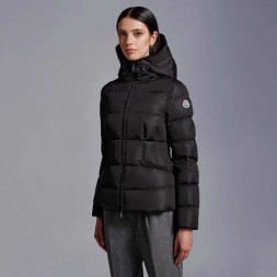 몽클레어 여성용 아보체 숏패딩 MC3598 블랙