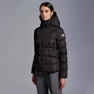 몽클레어 여성용 아보체 숏패딩 MC3598 블랙