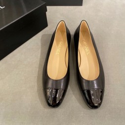 샤넬 신상 로퍼 G34303 블랙