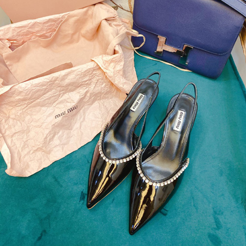 미우미우 신상 샌들 57220 블랙