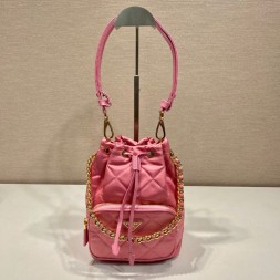 프라다 나일론 퀼팅 버킷백 1BH038-8