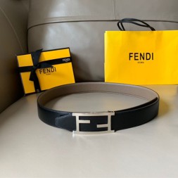 펜디남성 양면용  신상 벨트 FD2221