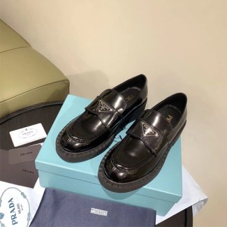 프라다 신상 로퍼 F0737