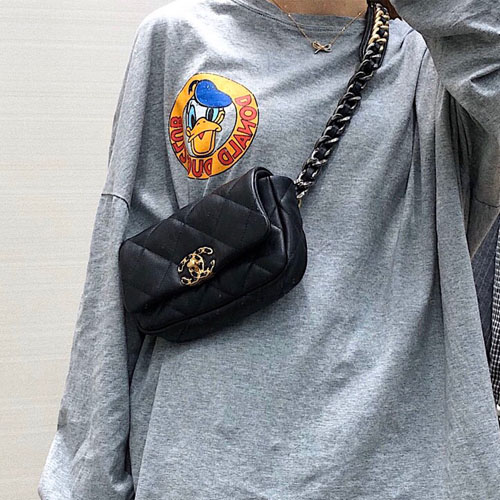 샤넬 신상 19 웨이스트백 AS1163 블랙