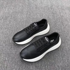 프라다 남성용 신상 스니커즈 F0689