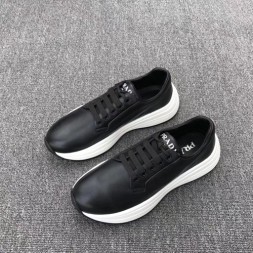 프라다 남성용 신상 스니커즈 F0689