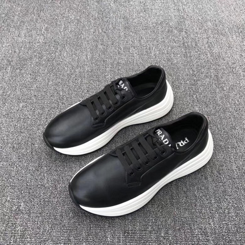 프라다 남성용 신상 스니커즈 F0689