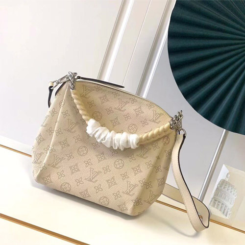 루이비통 바빌론 체인 BB M51223