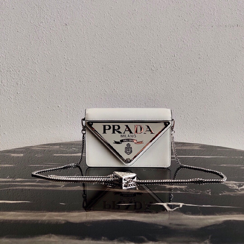프라다 맥시 트라이앵글 로고 체인 숄더백 1BH189 화이트