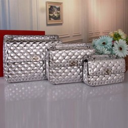 발렌티노 락스터드 스파이크 체인 백 QW1B0123 실버