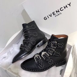 지방시 쇼트 부츠 GV39046 블랙