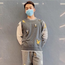 톰브라운 남여공용 니트 TB8838 그레이