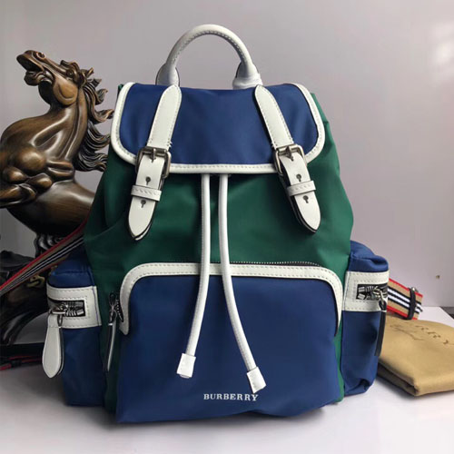 버버리 미디엄 컬러 블록 나일론 백팩 40765121 블루