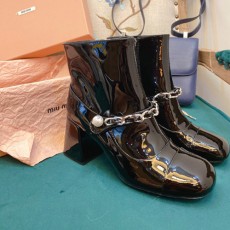 미우미우 신상 앵글부츠 57225-3