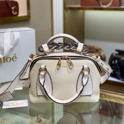 끌로에 다리아 스몰백 62039 화이트