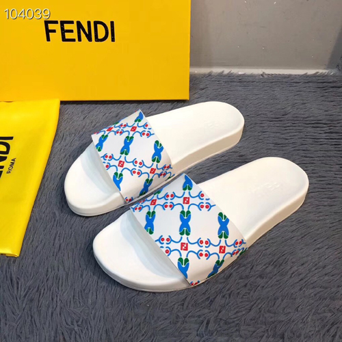 펜디 남여공용 신상 슬리퍼 FD46053