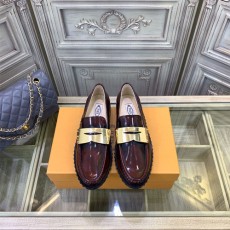 토즈 여성용 신상 로퍼 TS659335