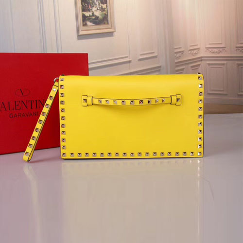 발렌티노 락스터드 미듐 클러치백 PW0B0399 옐로우