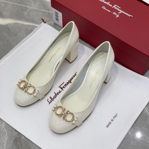 페레가모 신상 로퍼 F38106 화이트