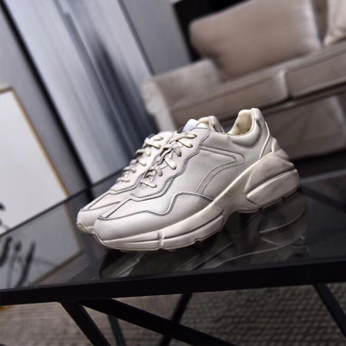 구찌 남여공용 롸이톤 가죽 스니커즈 ‎498916 아이보리