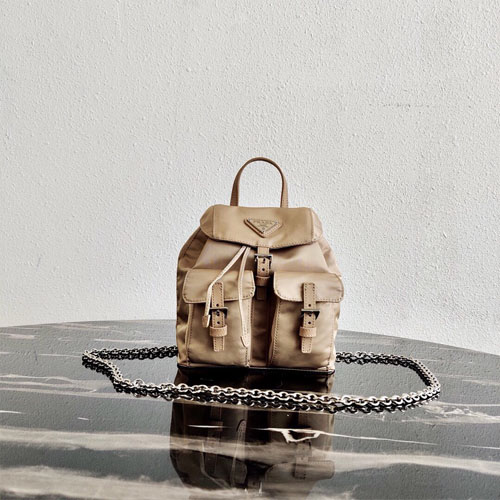 프라다 나일론 미니 백팩 1BH029 베이지