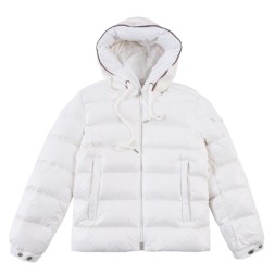 몽클레어 남여공용 패딩 MC3568 화이트