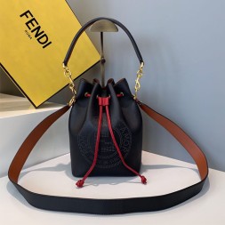 펜디 몬트레조 버킷백 8BT309 블랙