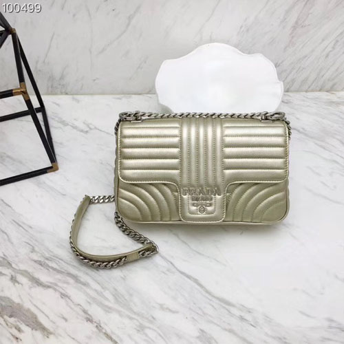 프라다 신상 체인 크로스백 1BD108 골드