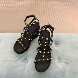 발렌티노 신상 펌프스 2S0S25 블랙