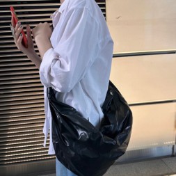 르메르  남여공용 라지 범백 LE8850 블랙