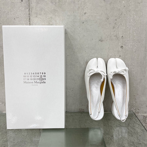 마르지엘라 여성용 타비 샌들190237 화이트