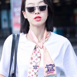 루이비통 신상 방도 스카프 MP2304 핑크