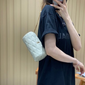 생로랑 퀼팅 램스킨 미니 튜브 숄더백 699703