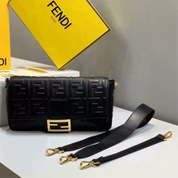 펜디 바게트 라지 8BR771 블랙