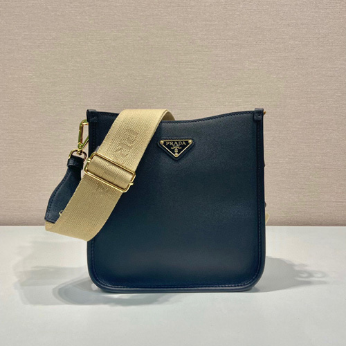 프라다 송아지가죽 크로스백 1BH220