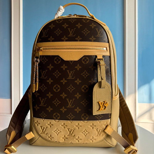 루이비통 아웃도어 백팩 M12624