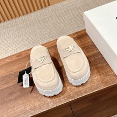 프라다  여성용 뮬 F0913-4