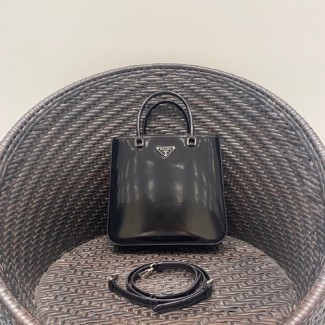 프라다 삼각로고 브러시드 토트백 1BA330 블랙