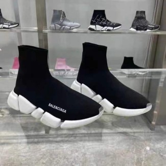 발렌시아가 21F/W 남여공용 스피드러너 653815-1