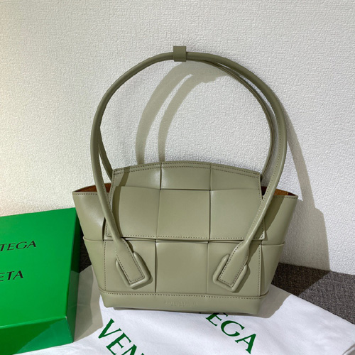 보테가 프렌치 카프 아르코 33 백 575943 다크씨그린