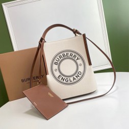 버버리 스몰 로고 그래픽 코튼 캔버스 페기 버킷 백 80268241