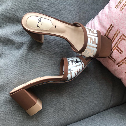 펜디 신상 펌프스 FD515