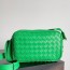 보테가 인트레치아토 스몰 카메라 백 V6614 그린