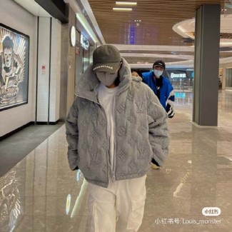 루이비통  남여공용  패딩  M10197