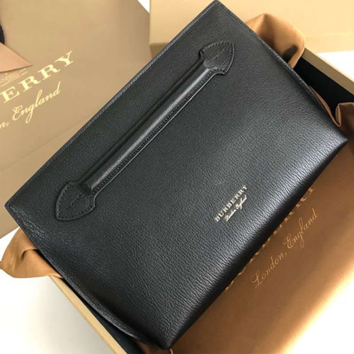 버버리 그레이니 가죽 리스틀릿 클러치 80066551 블랙