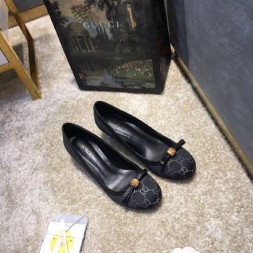 구찌 여성용 신상 펌프스 550039