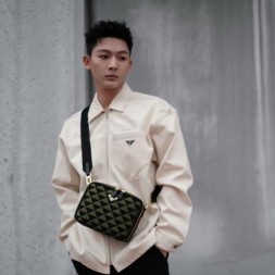 프라다 남여공용 자켓 3A537