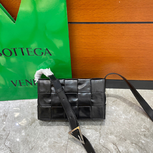 보테가 카세트 백 667298-1