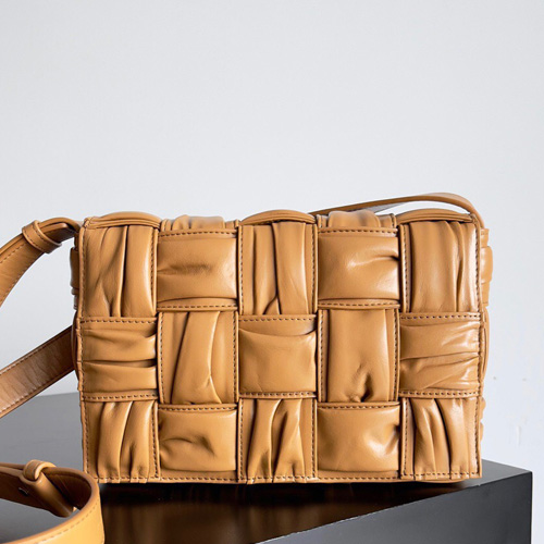 보테가 카세트백 717089-6